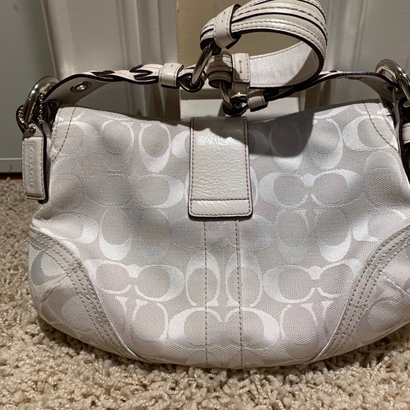 💯 Authentic Coach Purse - Picture 5 of 6